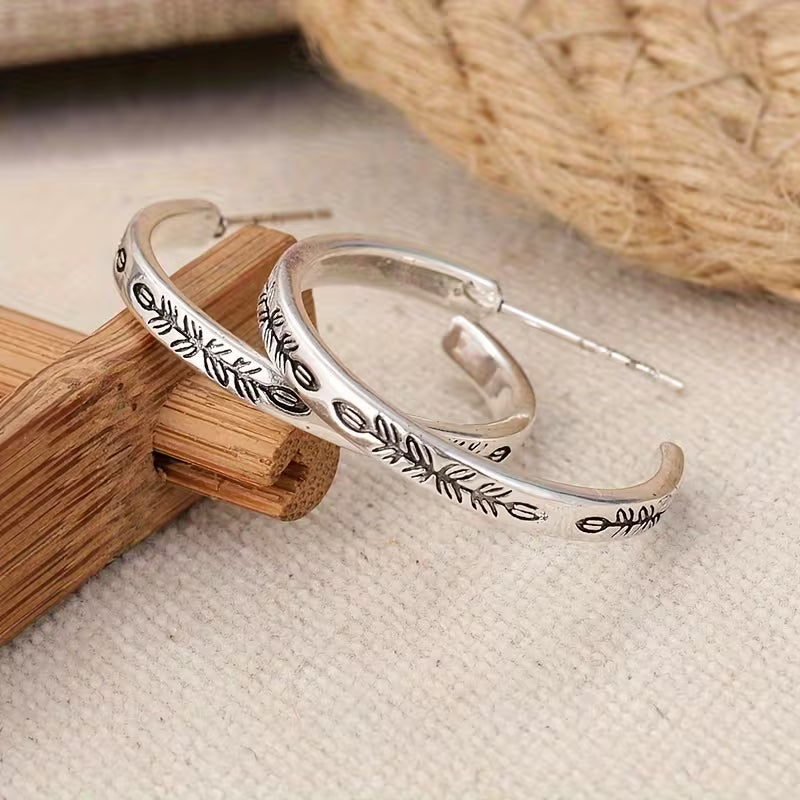 Laurel Whisper Heritage Hoops