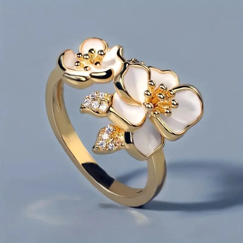 Vintage White Enamel Flower Gold Ring