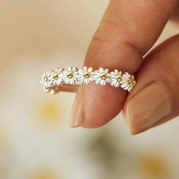 1+1 Offer: Adjustable Silver and Hand Painted Enamel Daisy Ring + Crystal Sunflower Necklace in Gold