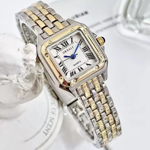 Luxurious Square Dial Leather Strap Quartz Timepiece