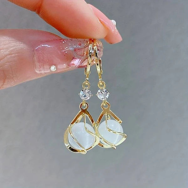 1+1 Offer: Vintage gold ring with natural pattern + Vintage White Opal Dangling Golden Earrings
