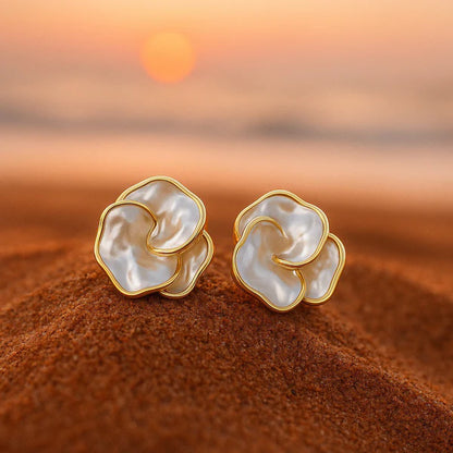 1+1 Offer: Cynthia | Gold Earrings with Pearls + Vintage Golden Necklace