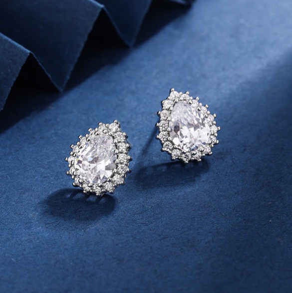 Aria Teardrop White Set