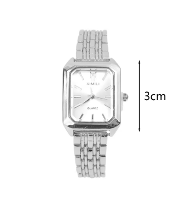 Luxurious Square Case Quartz Timepiece Roman Numerals