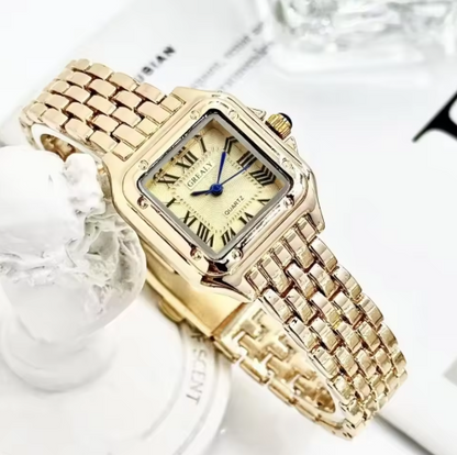 Luxurious Square Dial Leather Strap Quartz Timepiece