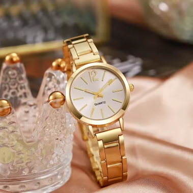 Elegant Golden Tone Stainless Steel Minimalist Watch