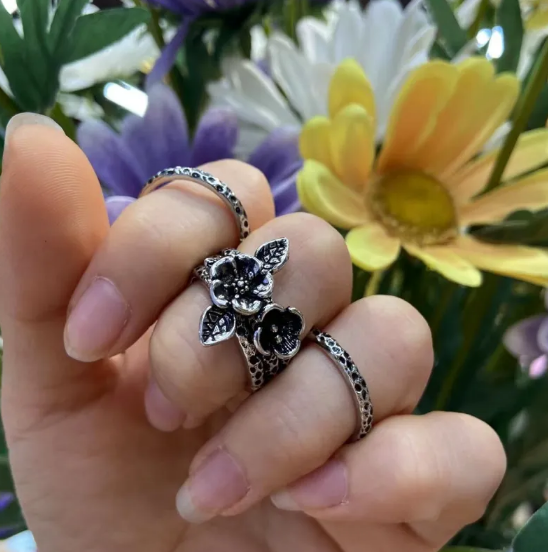 British Garden Honeycomb Ring Set