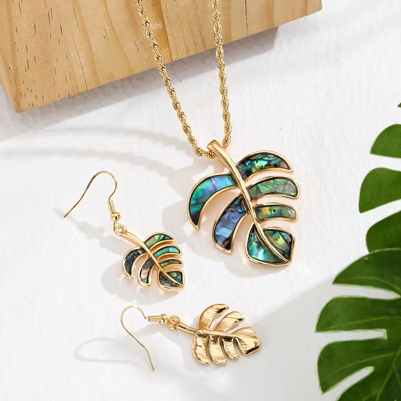 Tropical Luster Monstera Elegance Jewelry Set