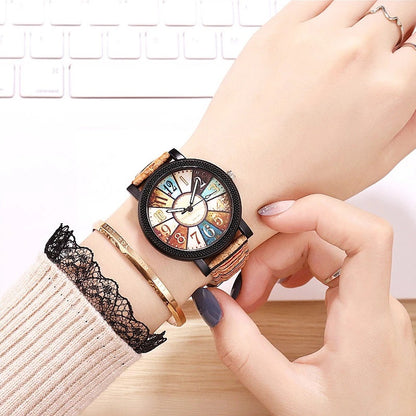 Elegant Vintage Leather Women Quartz Wristwatch Gift
