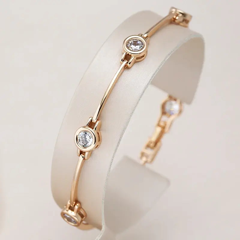 Elegant Gold Bracelet with Zirconia