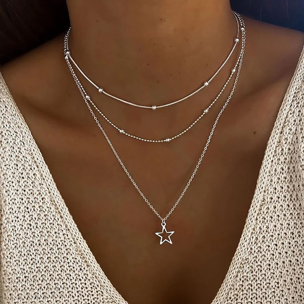 Vintage Star Necklace in Silver