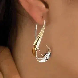 1+1 Offer: Green ring with rounded stone, Vintage + Golden dangling vintage earrings